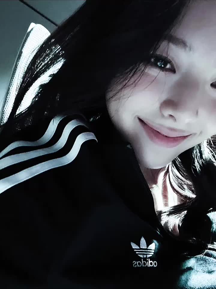 @<3