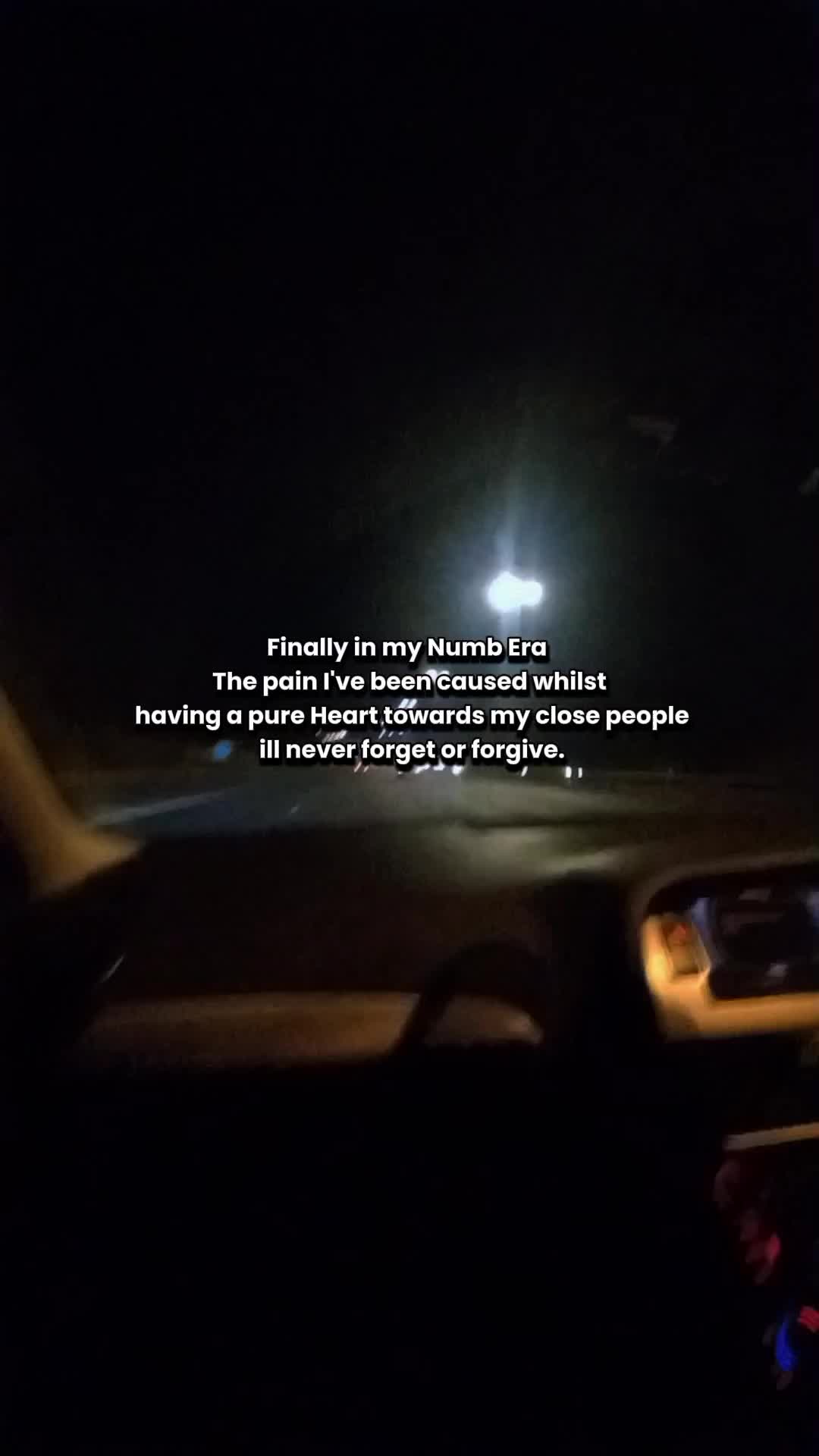 @🖤