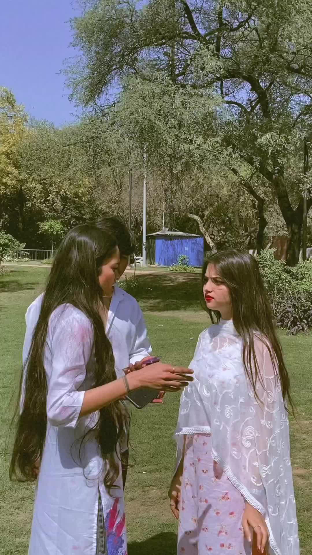 @Nitasha cutee 😜