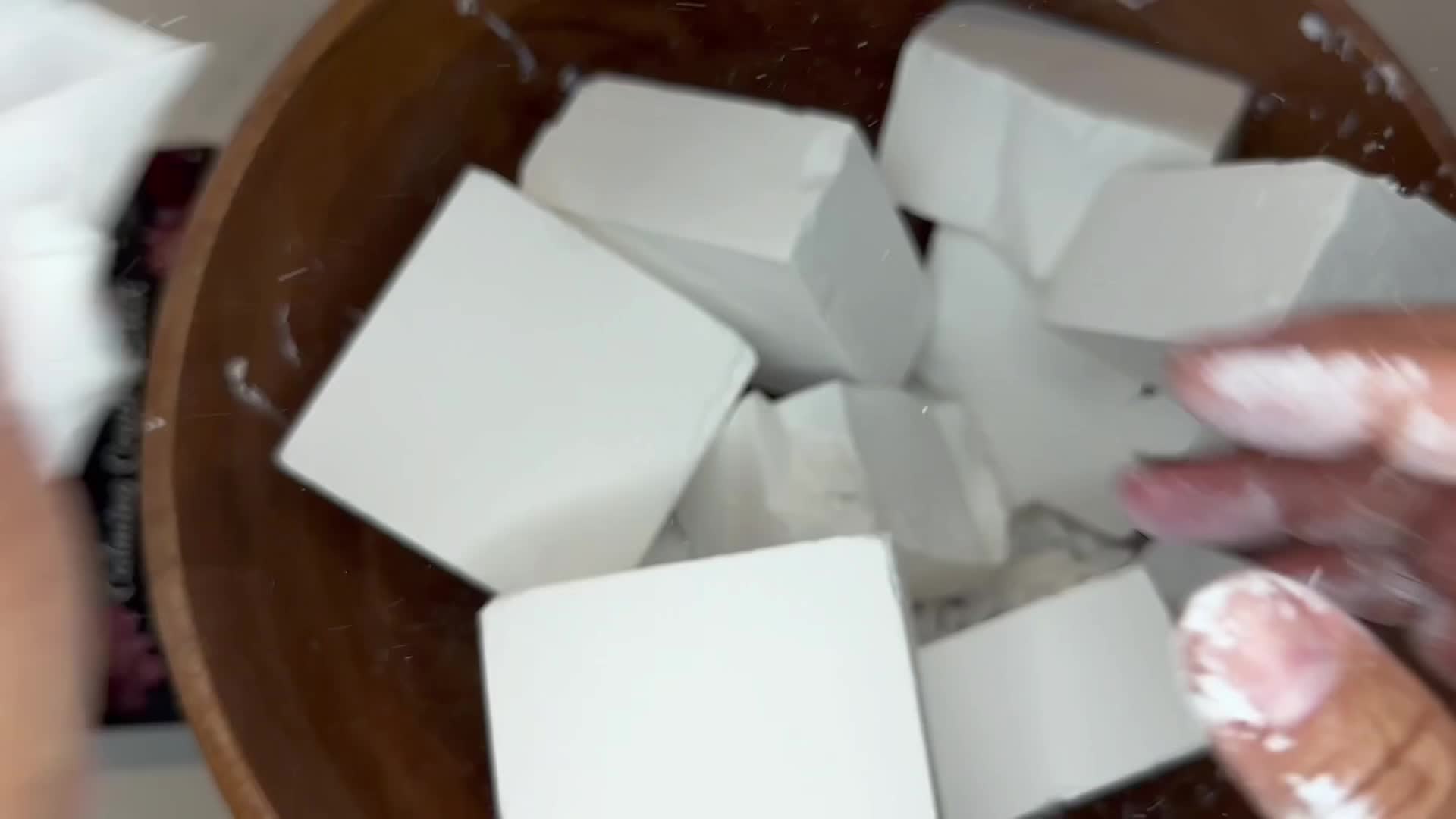 @Calming Crush ASMR