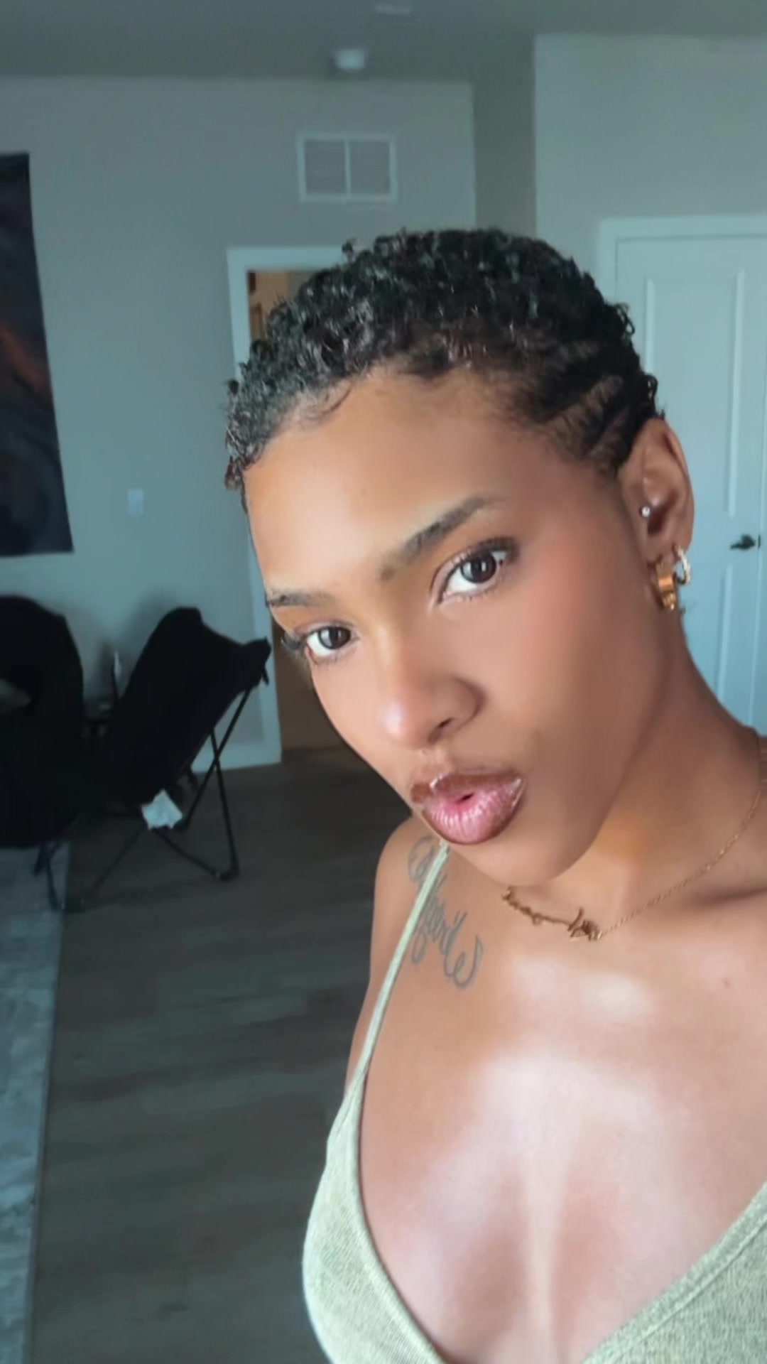 @JadeWineglass