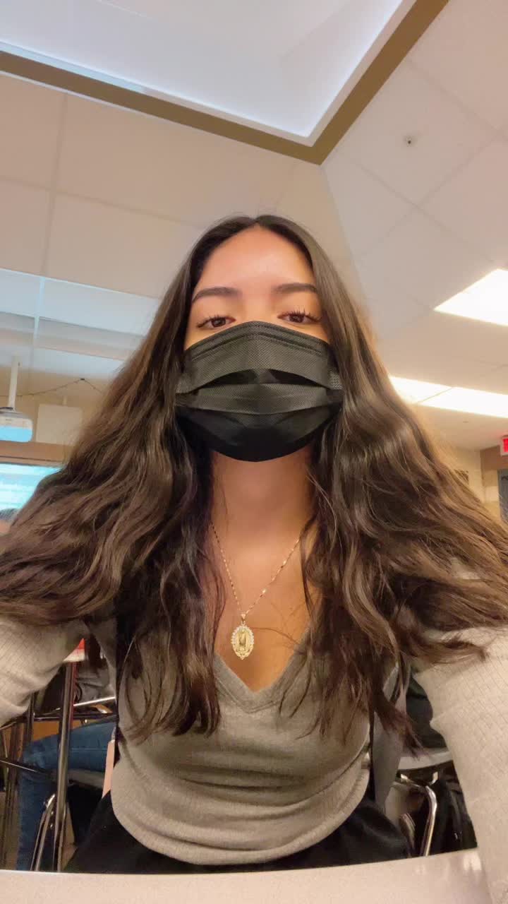 @<33🎭