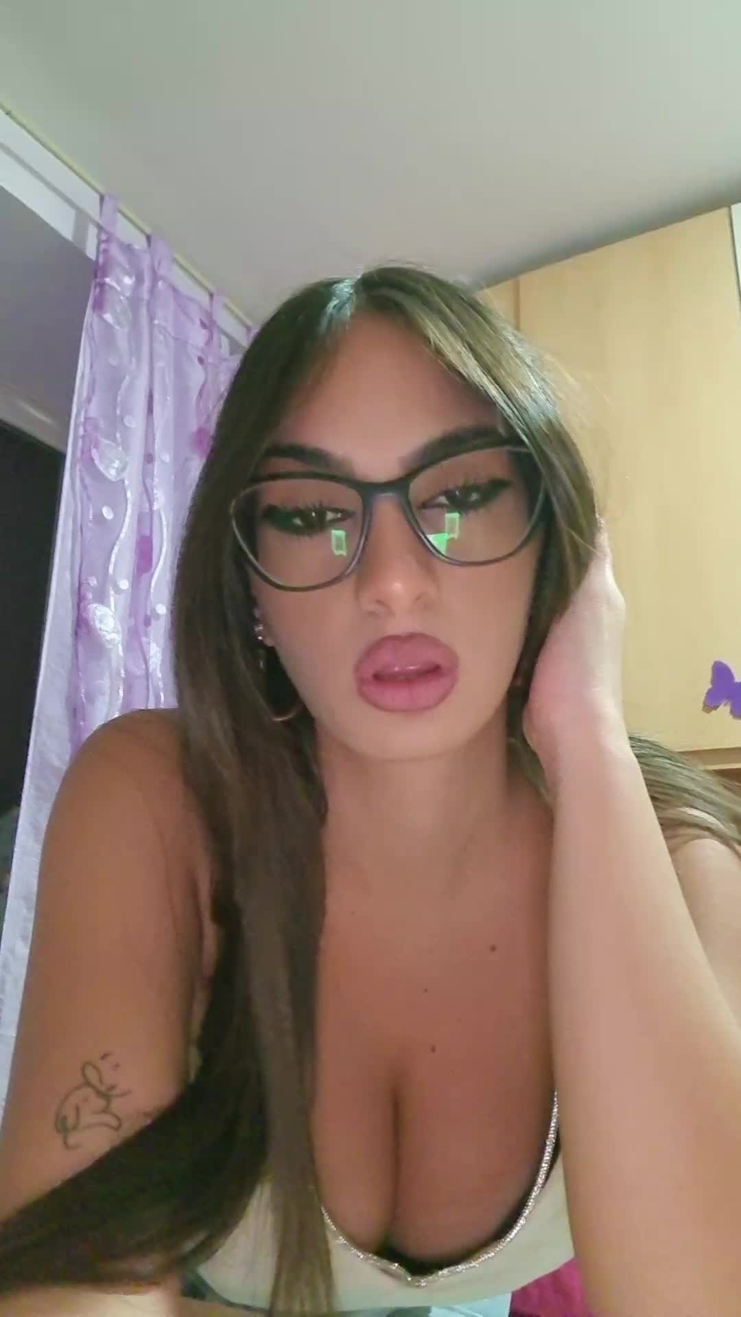 @_alessandra_