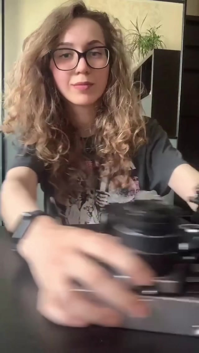 @Оля🌚