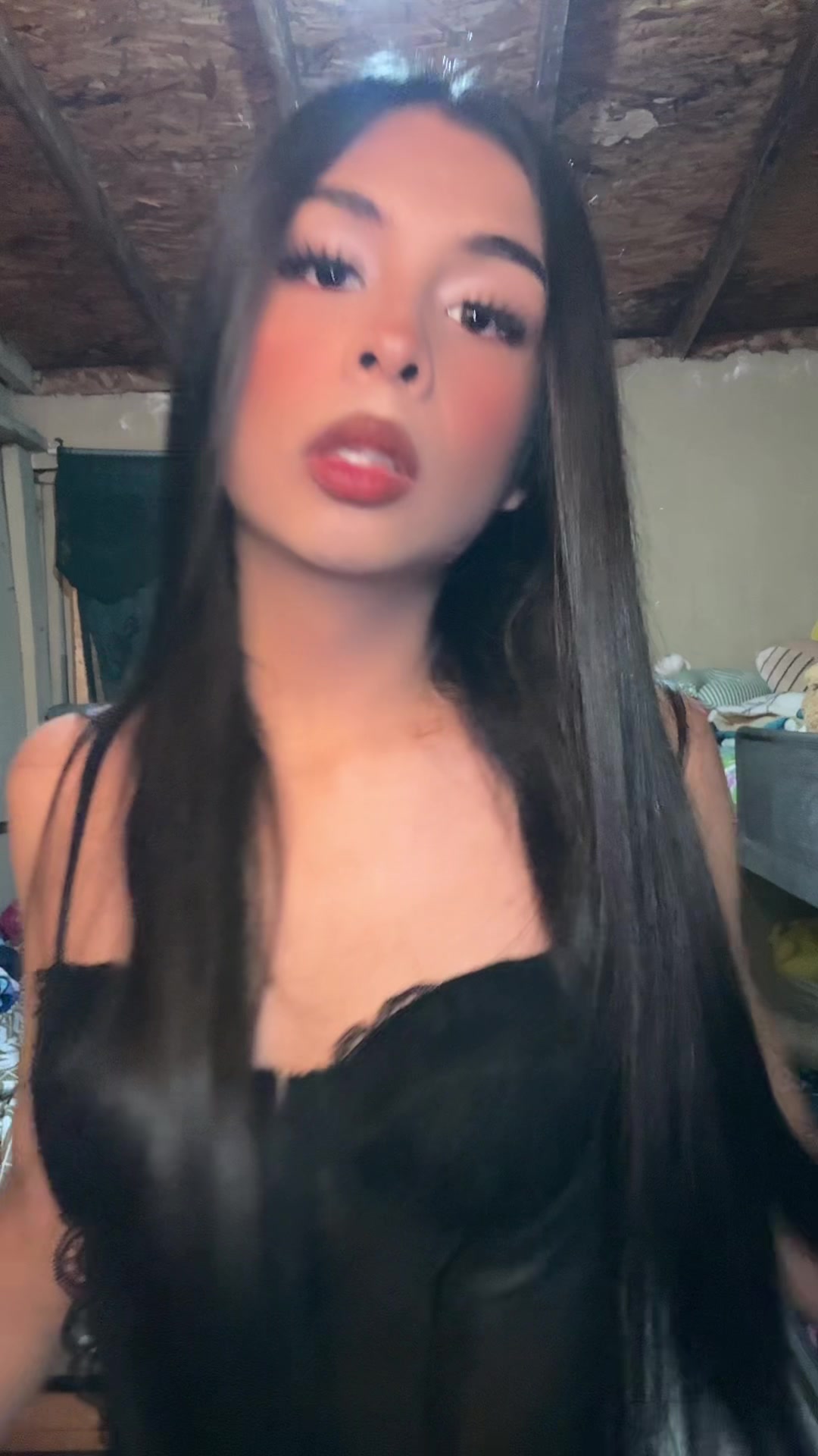 @Cami_