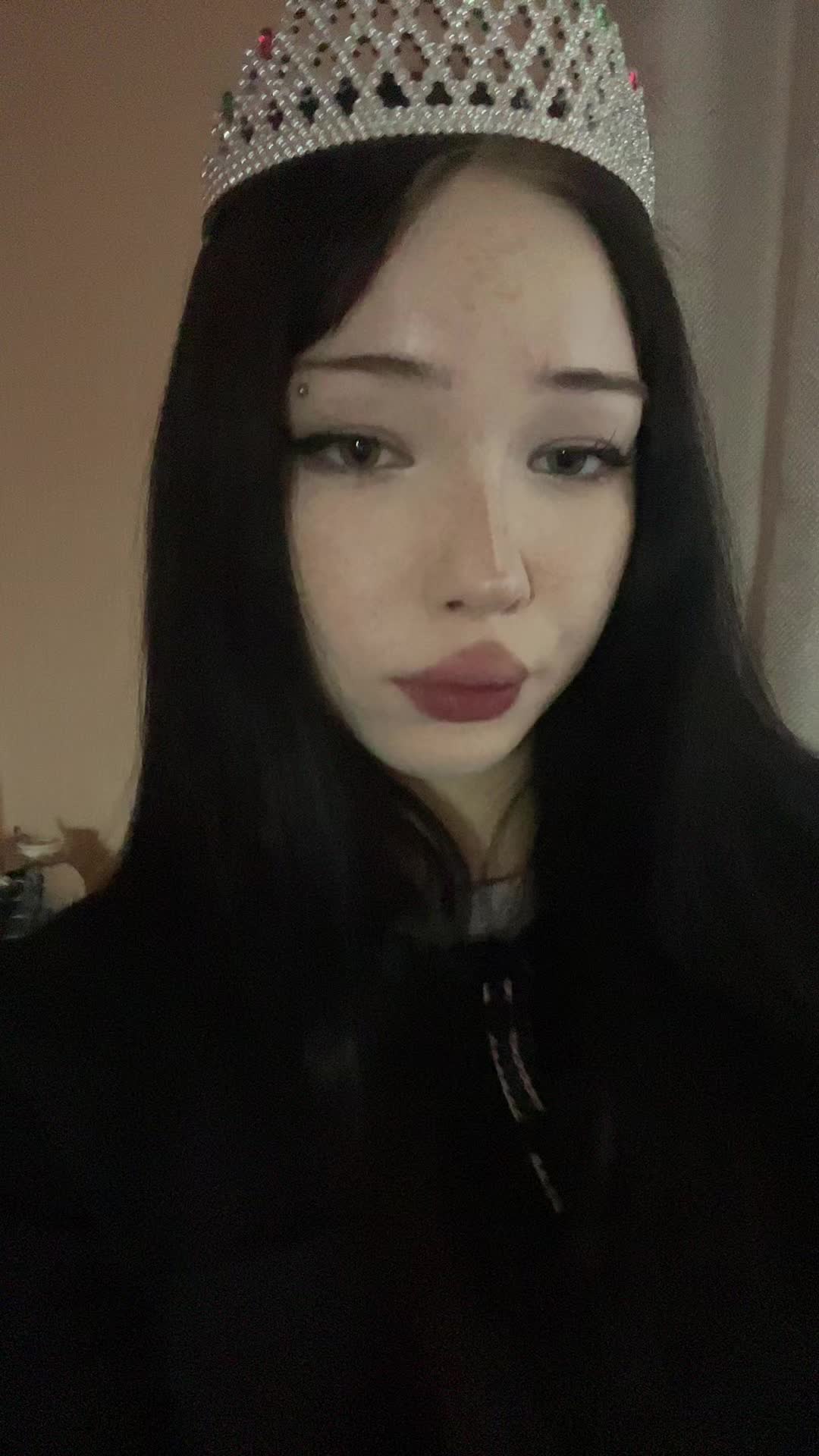 @luvyouraura