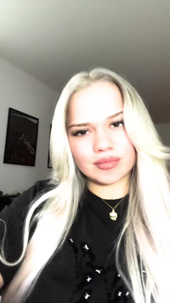 @𝐿 𝐴 𝑈 𝑅 𝐴