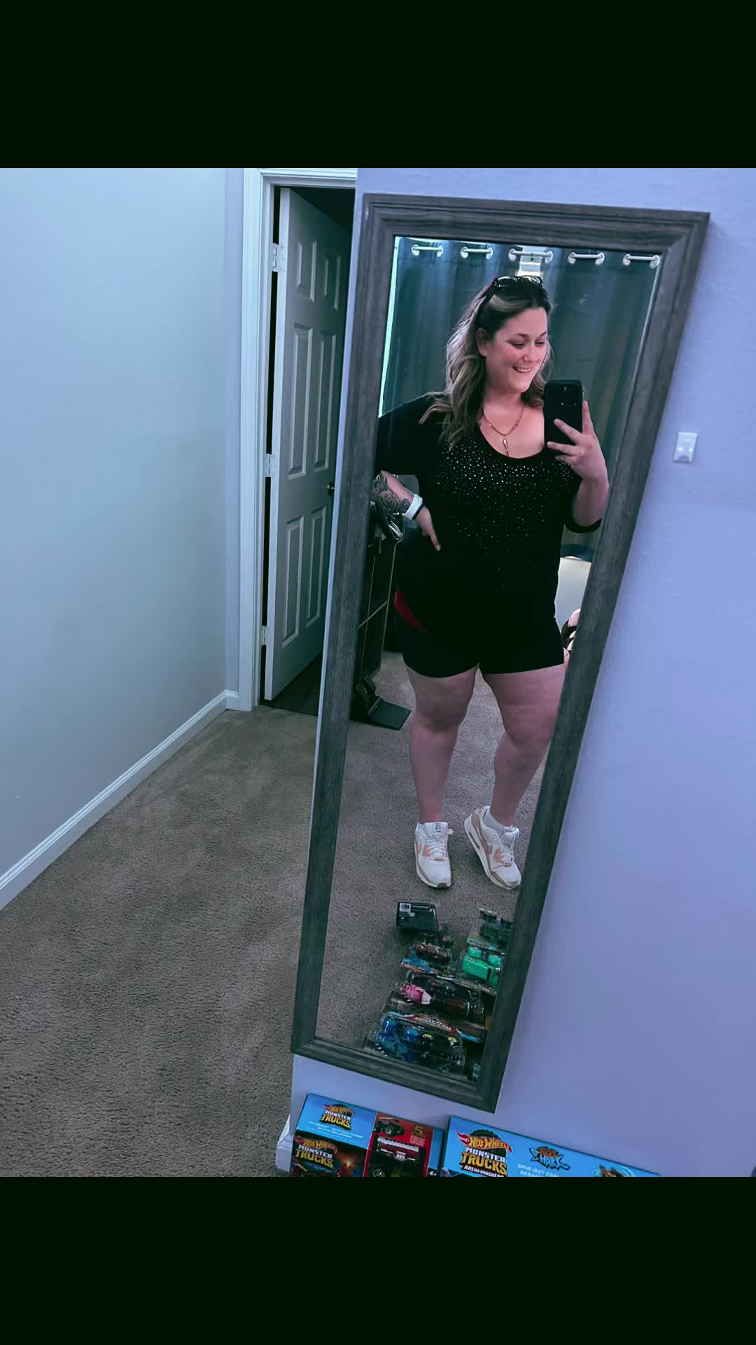 @Queenbeexo
