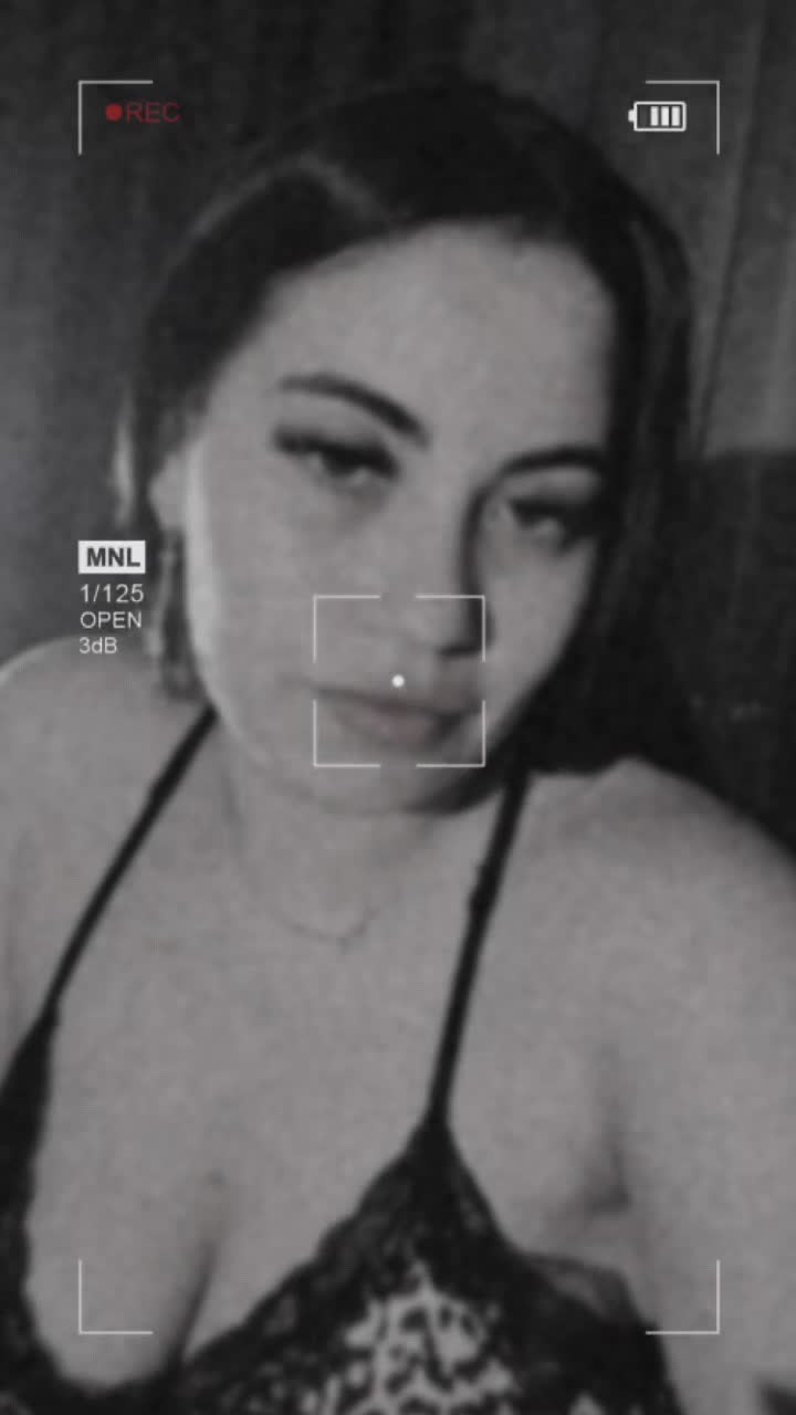 @😜Ňėbűňå mïčå 😂🙈
