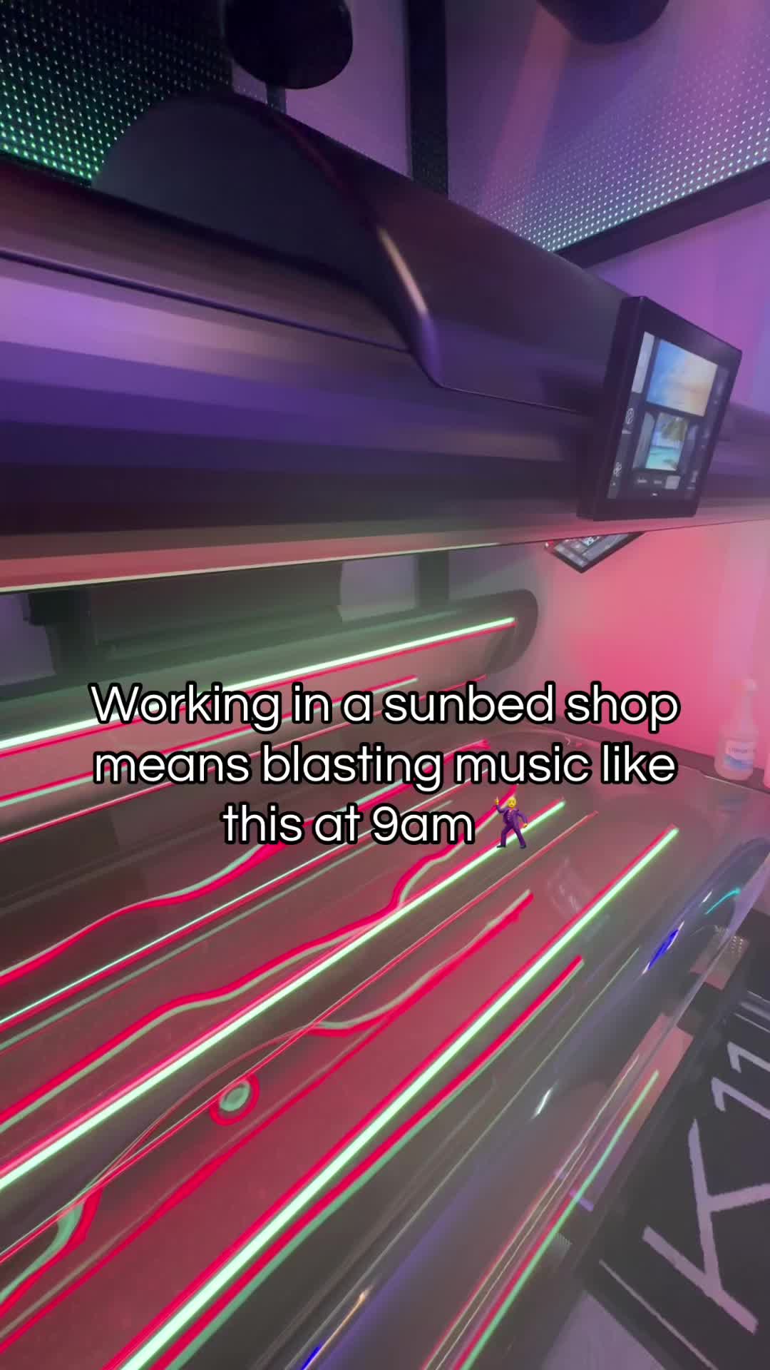 @Luna Tanning
