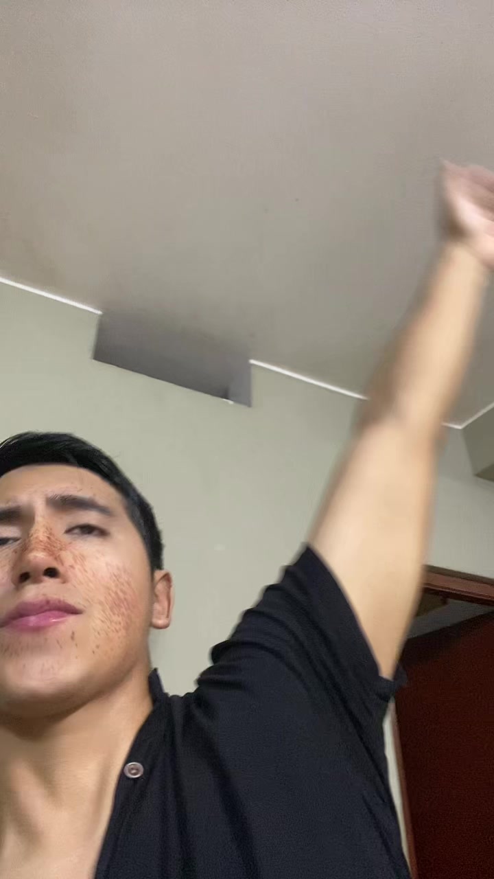 @Rolins Flores Z