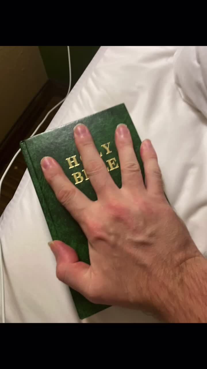 @[IAMGOD]