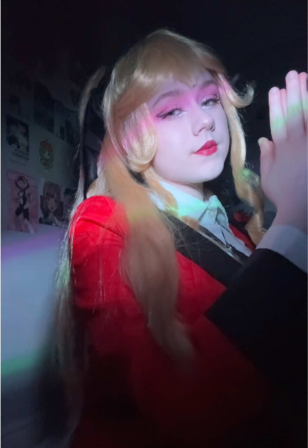 @<3