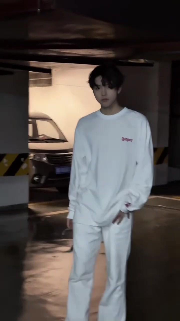 @KOI 7