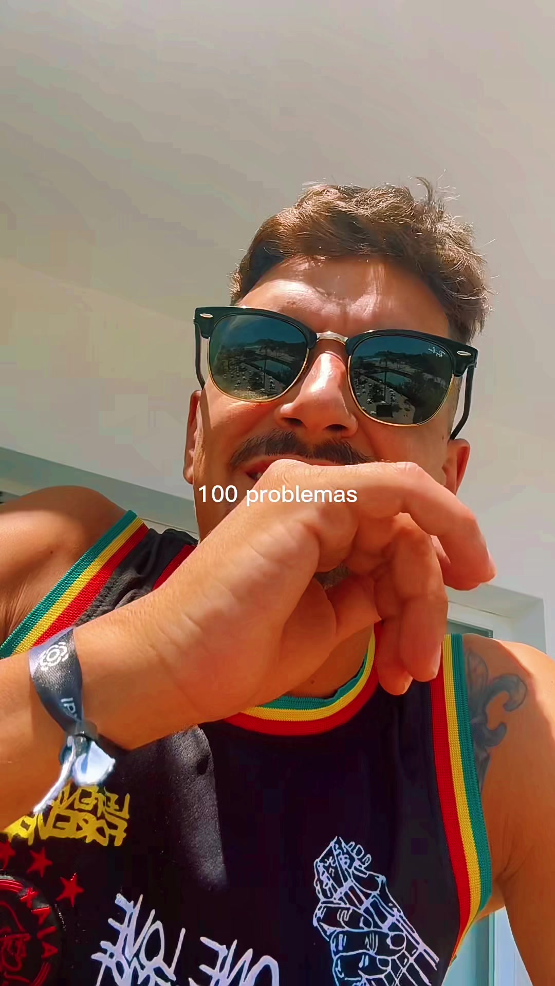 @Den0