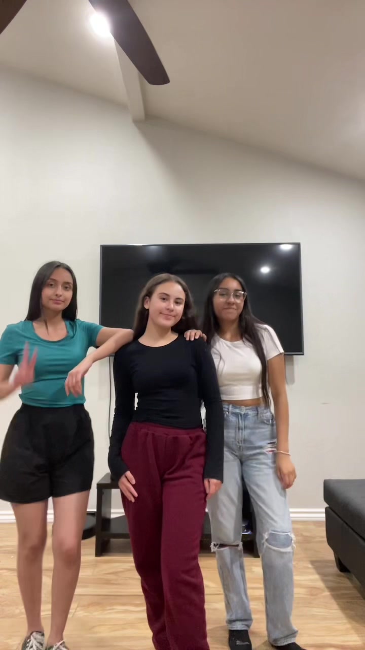 @the besties ๐