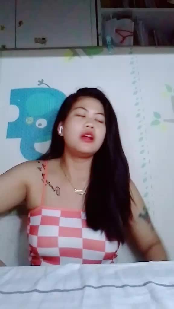 @user855883756394