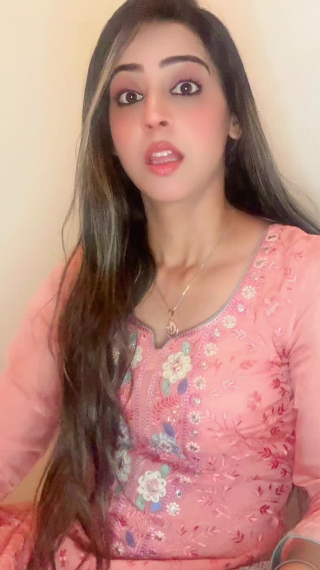@Pinky_xoxa1