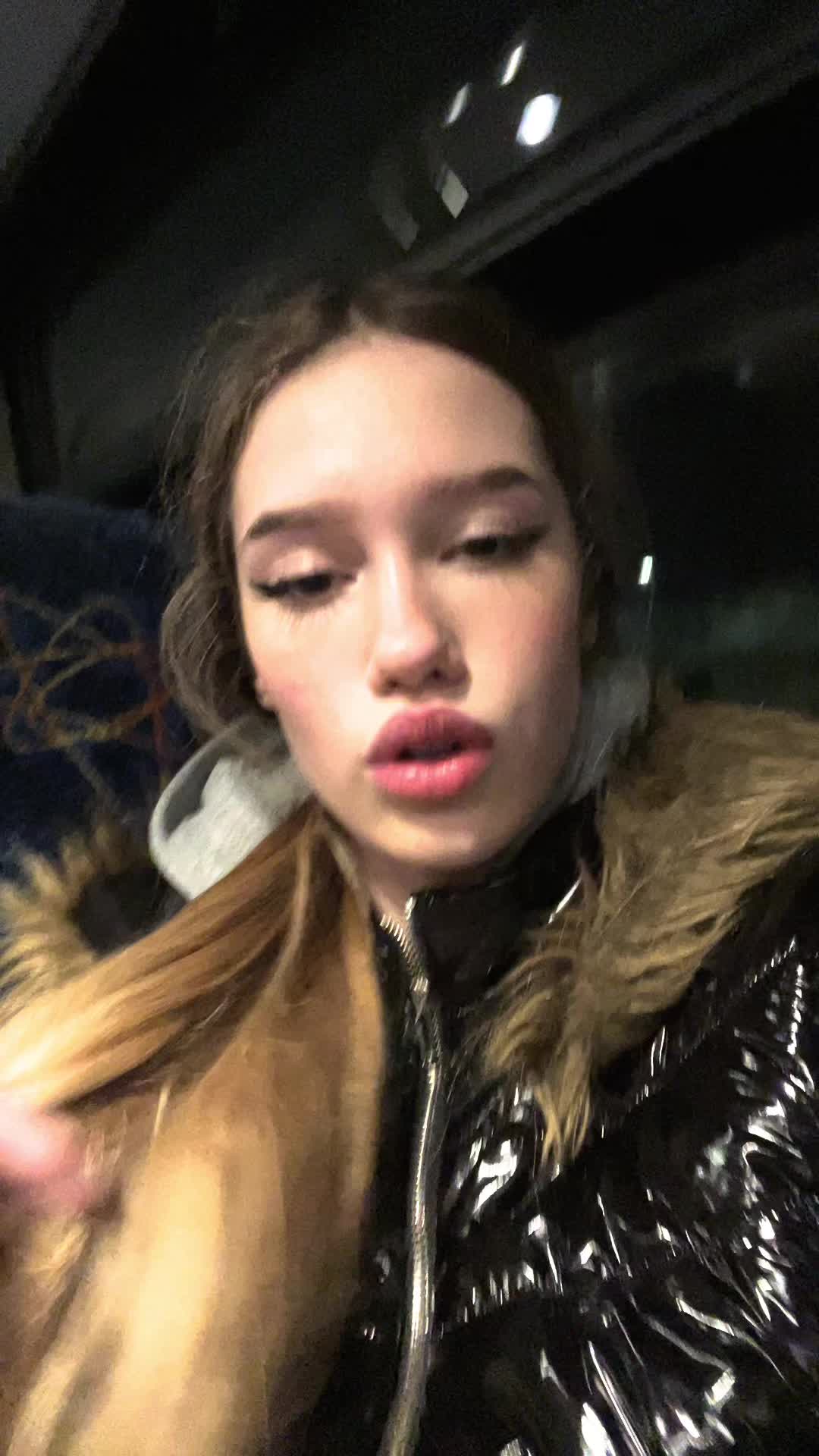 @👻