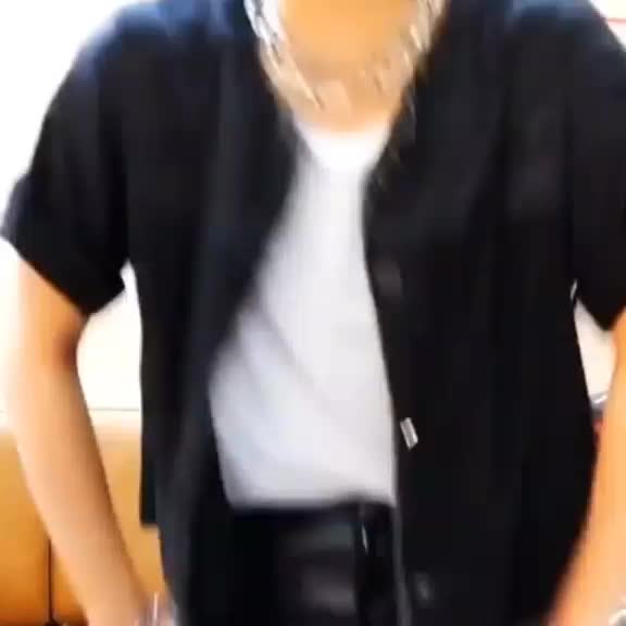 @so hawt🙂[hiat]