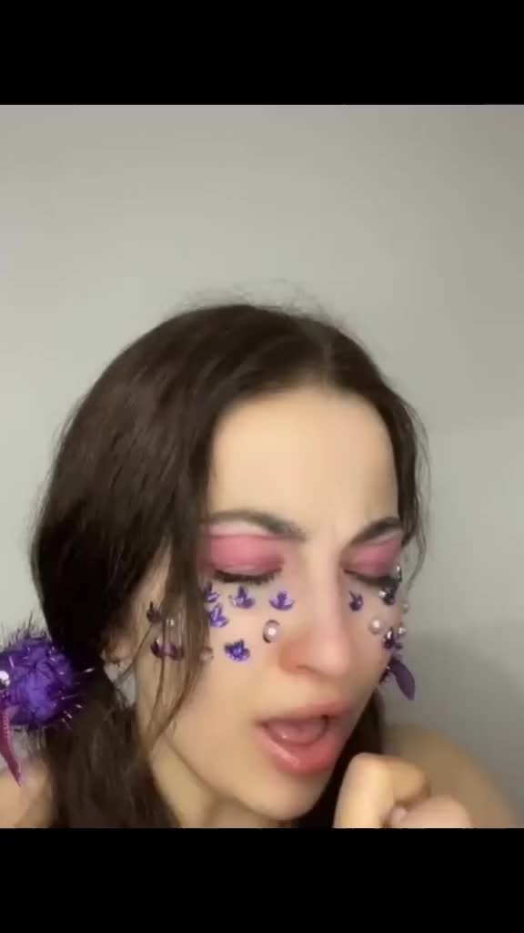 @FARKETMEDİ😔😔