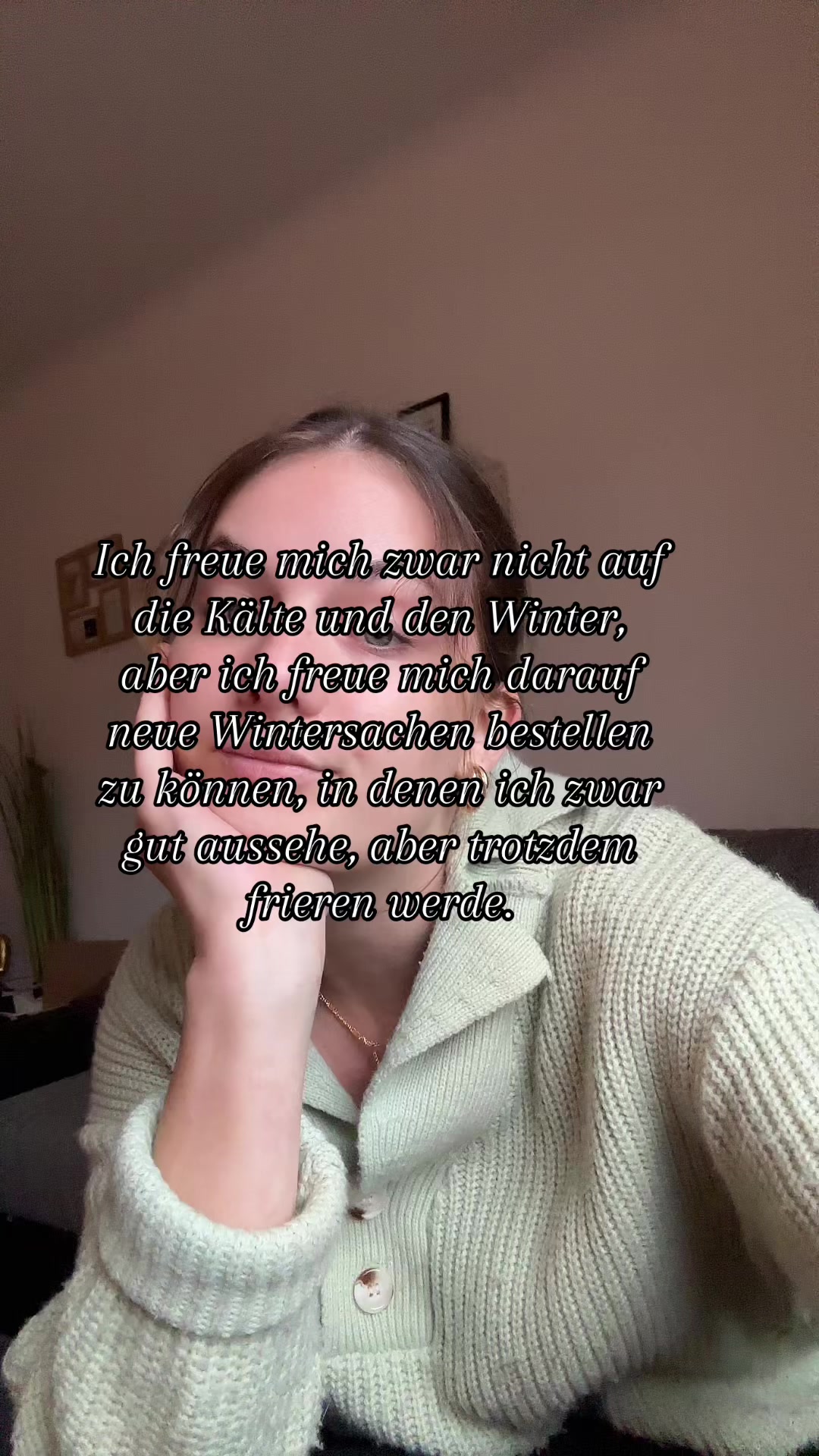 @𝐃𝐞𝐥𝐢𝐚-𝐂𝐡𝐥𝐨𝐞 🪷