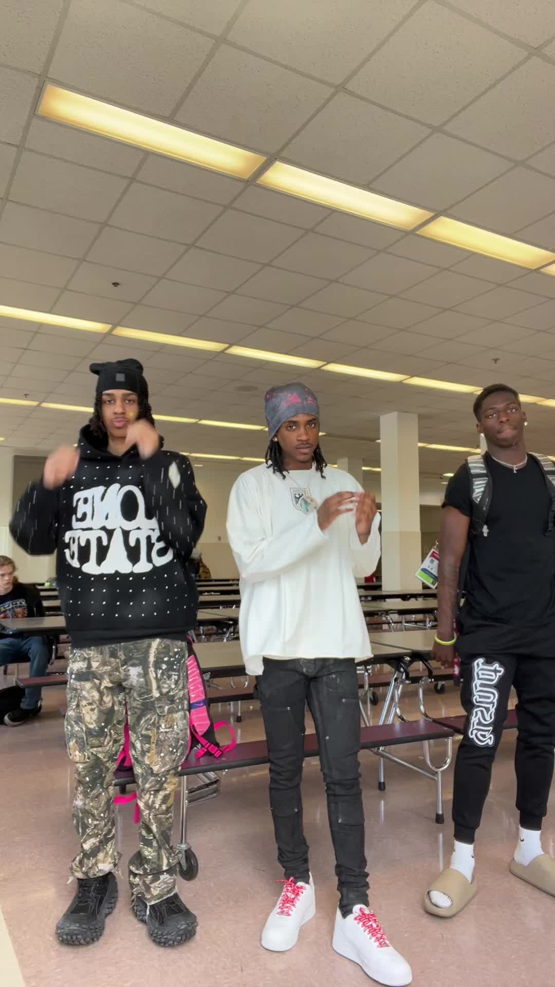@Tboyyfrmmn