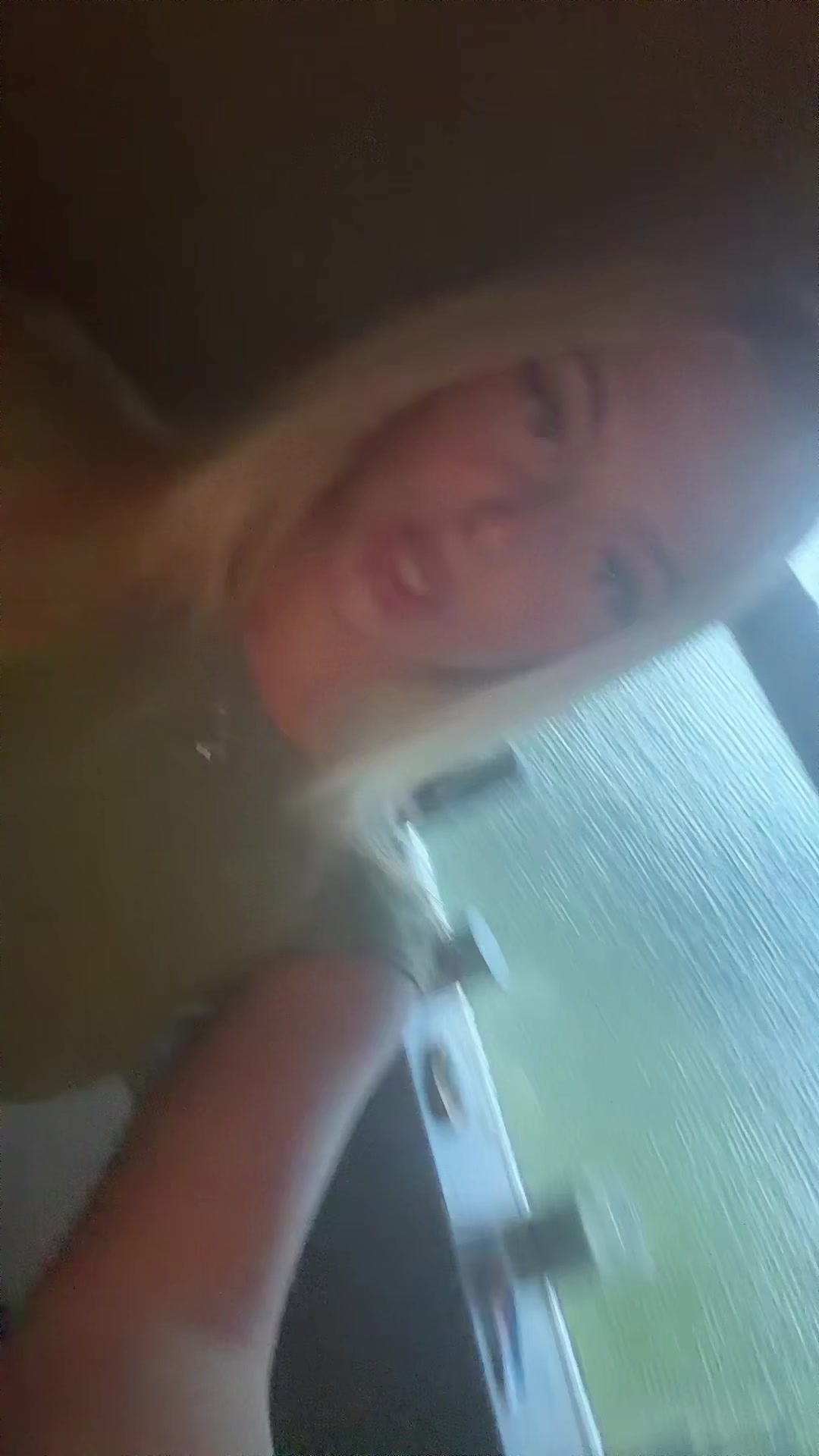 @holly