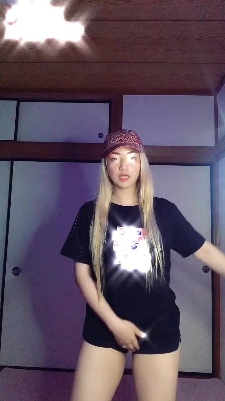 @Apple 🥀 (アップル 川上)