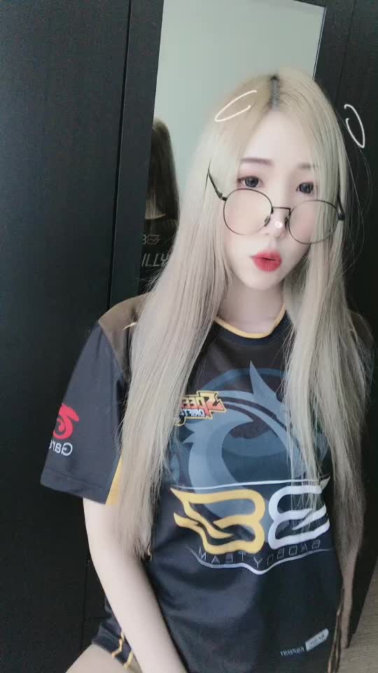 @3ee3ie
