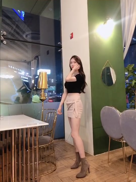 @xu.li9ht3