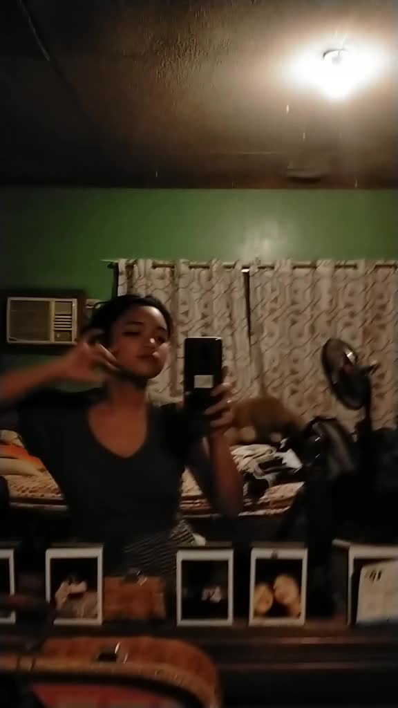 @r o n i