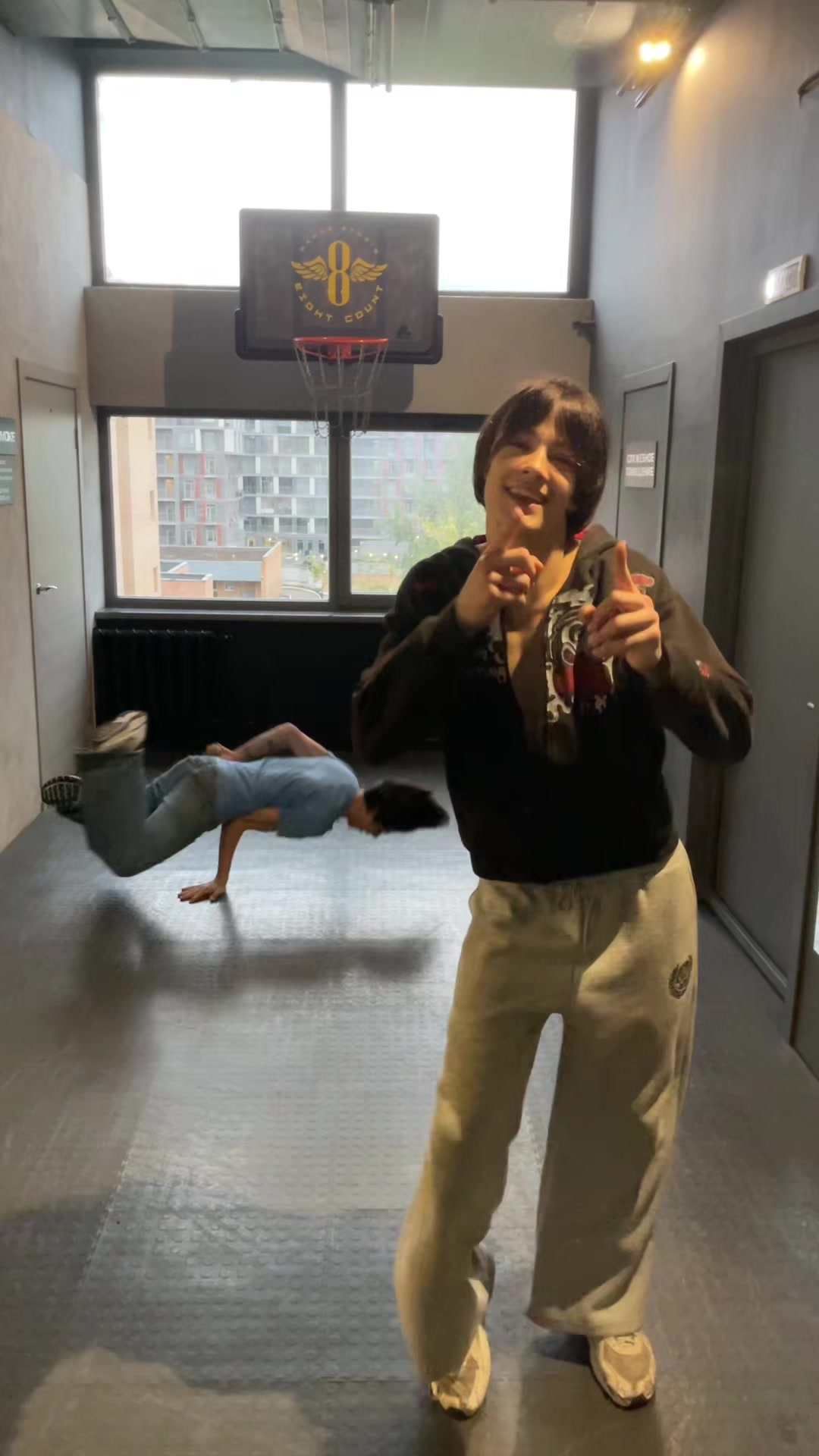 @twix_yngnzrs