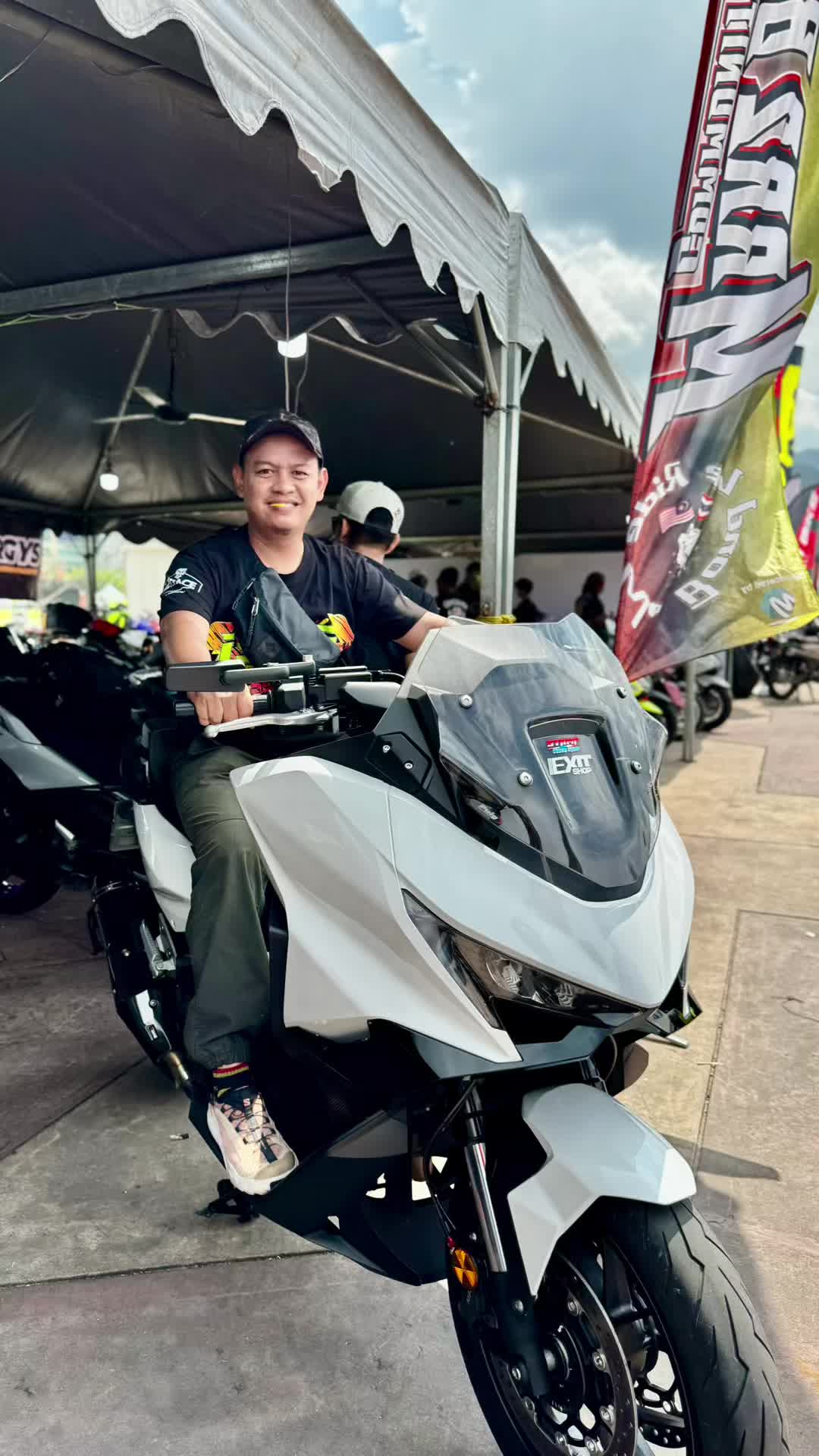 @izatg45bikespa