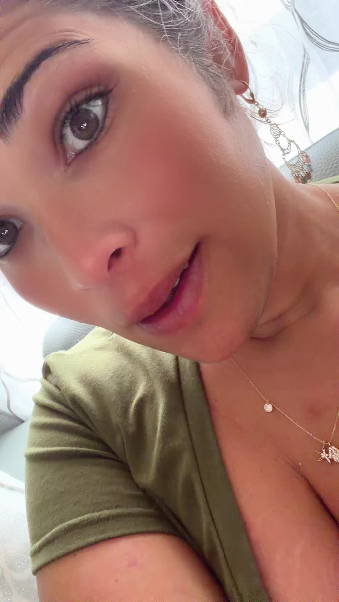 @Zullynleon