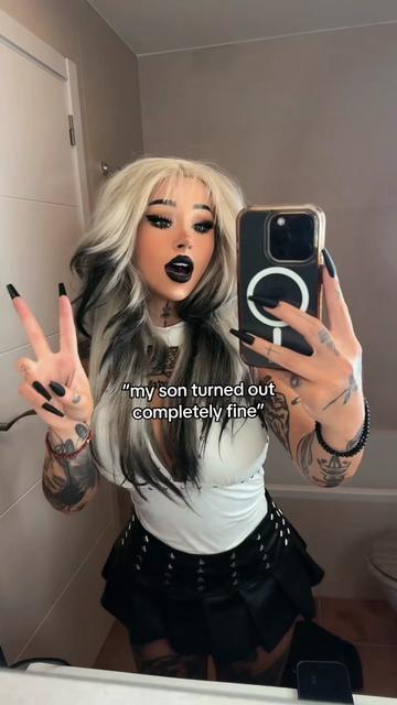 @Em🖤