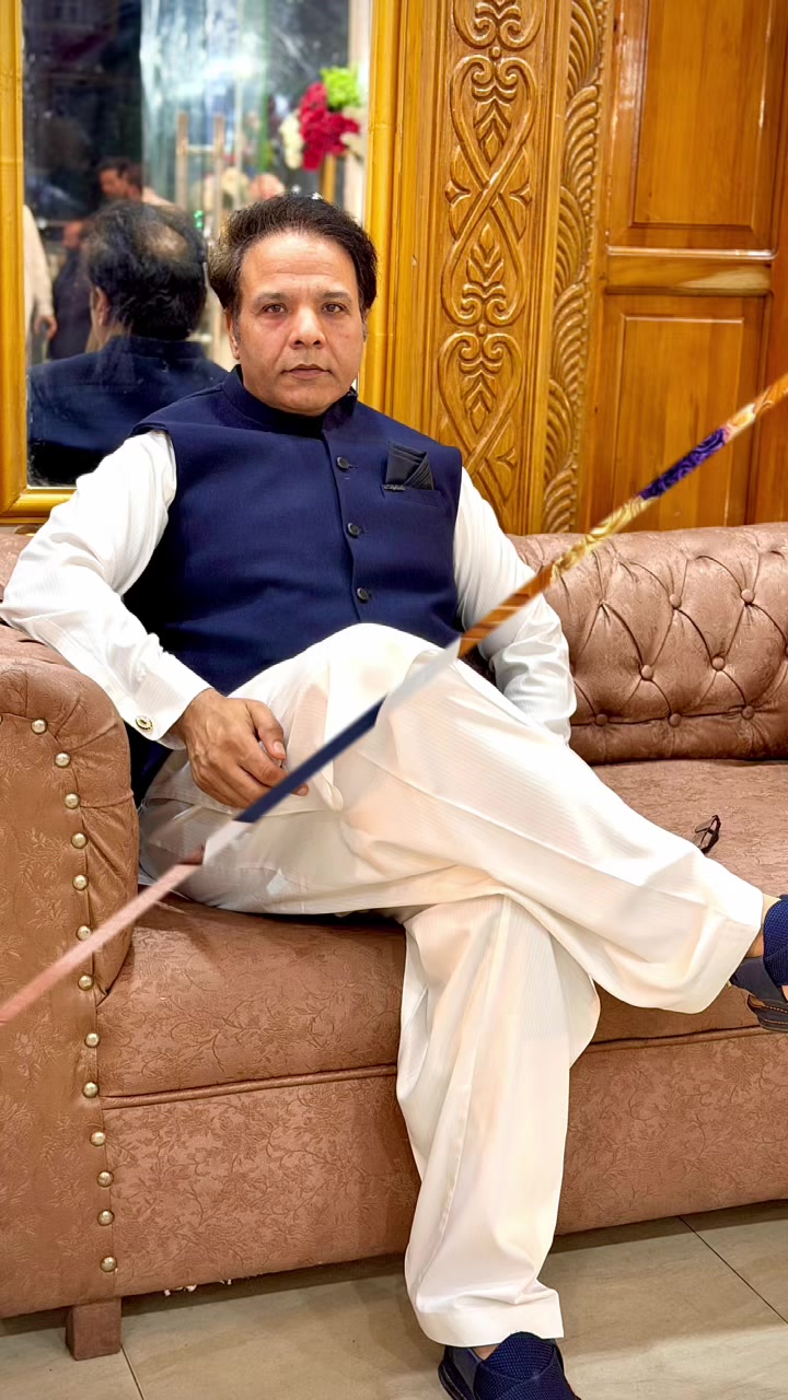 @Jahangir Khan