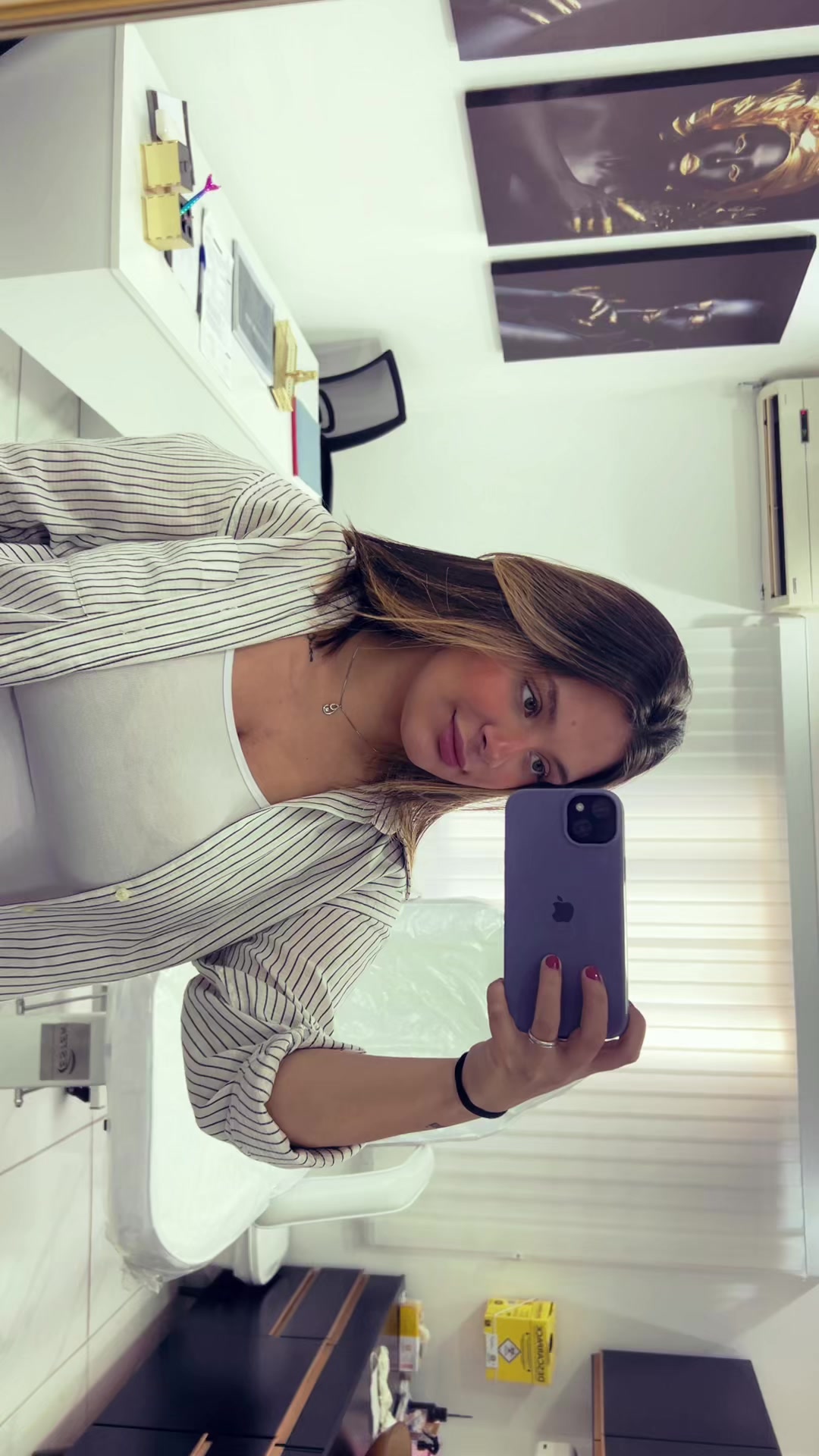 @isabella