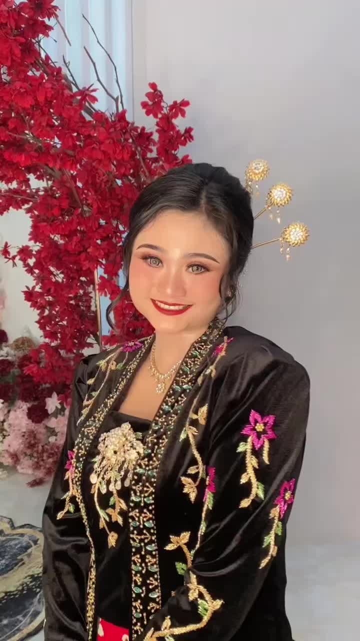 @Alikabukanmalika