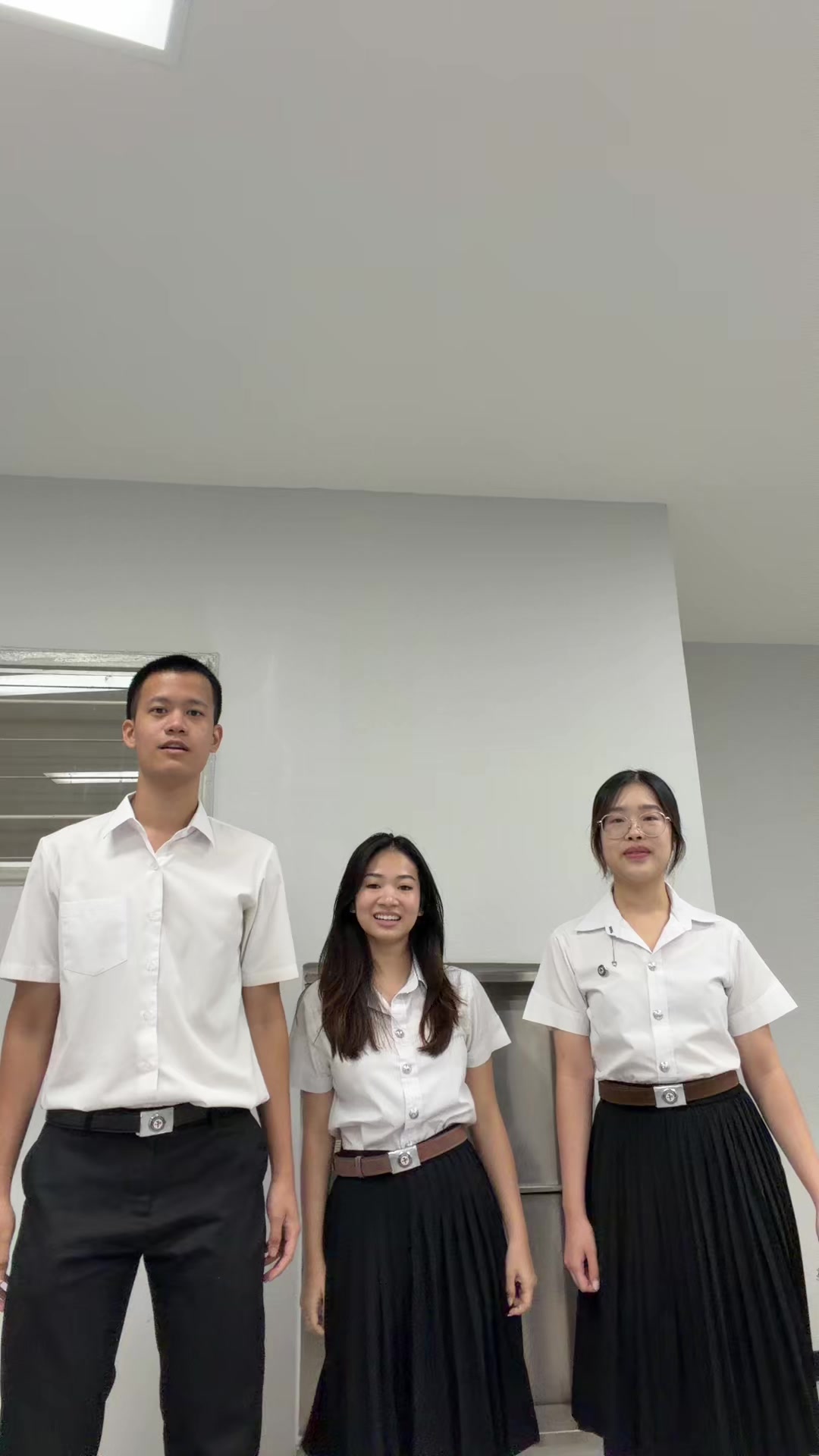 @อโศกไม่ให้ท้ายใคร