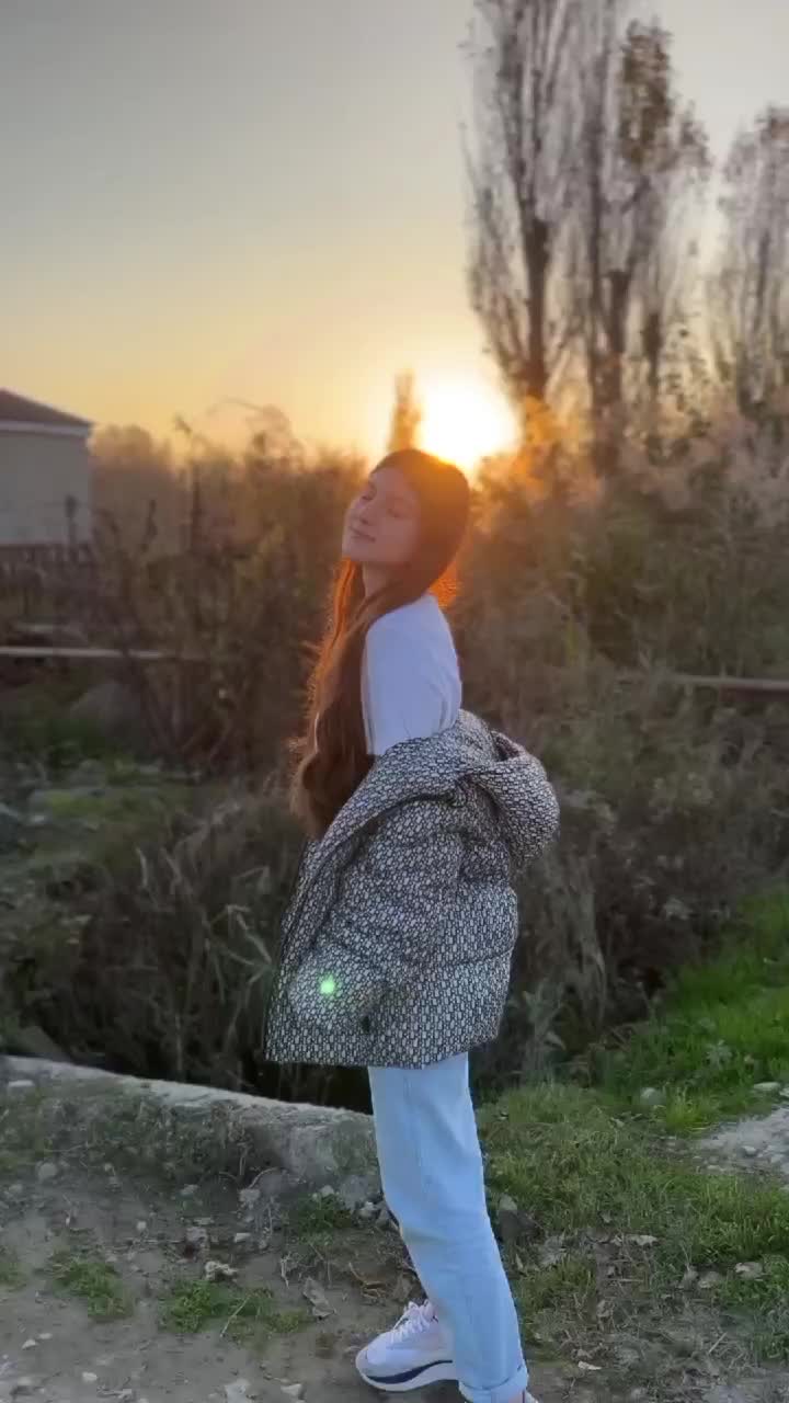 @Lili