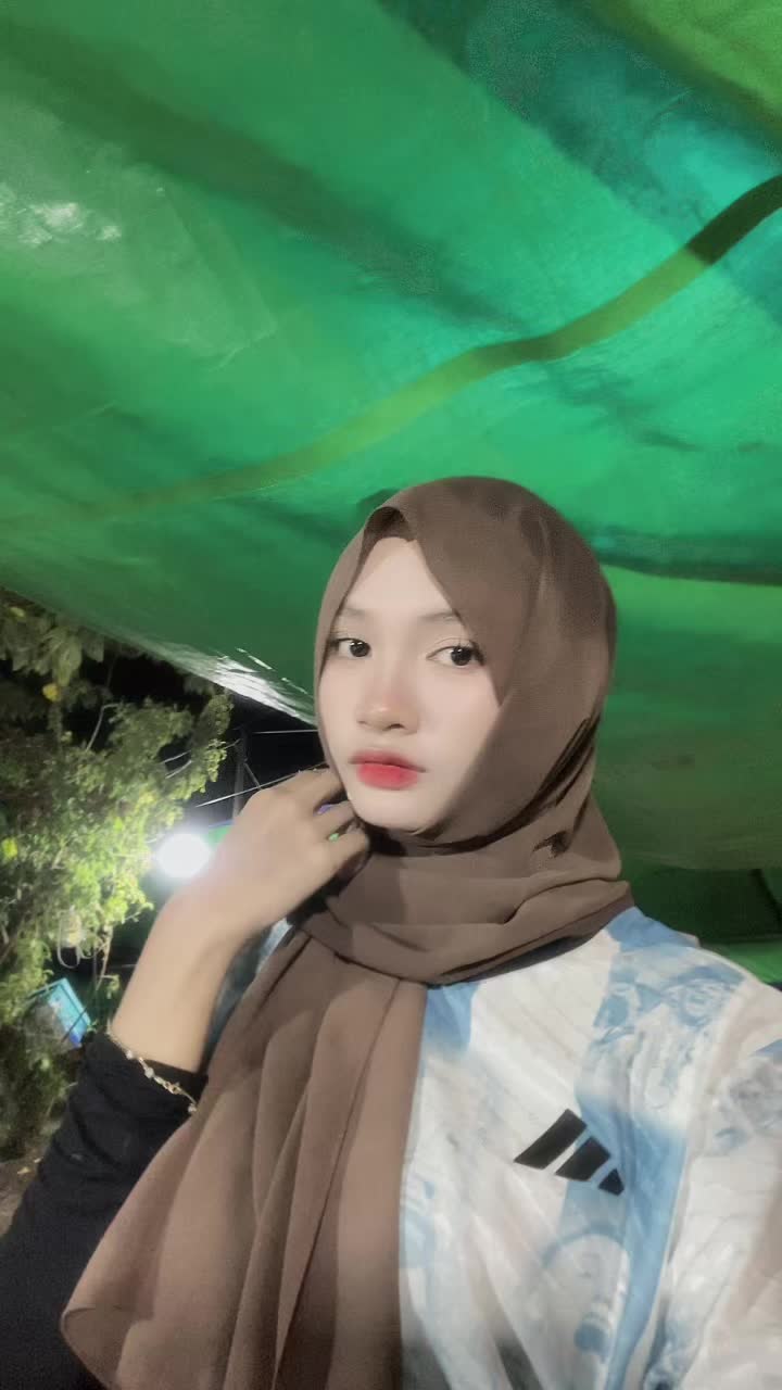 @lyna1605