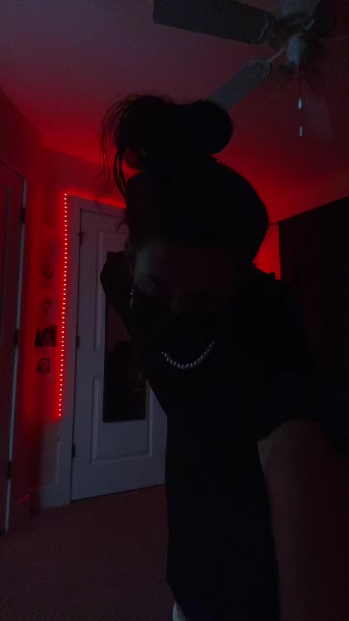 @casually_miranda
