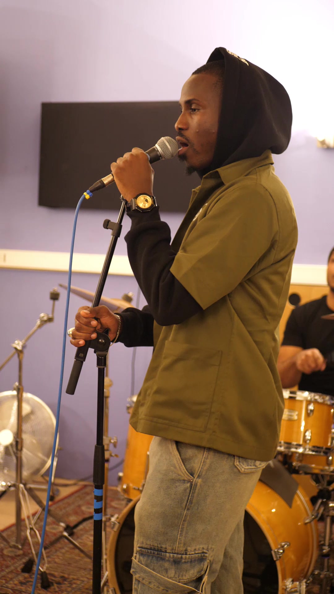 @Mike Dizzy On The Track