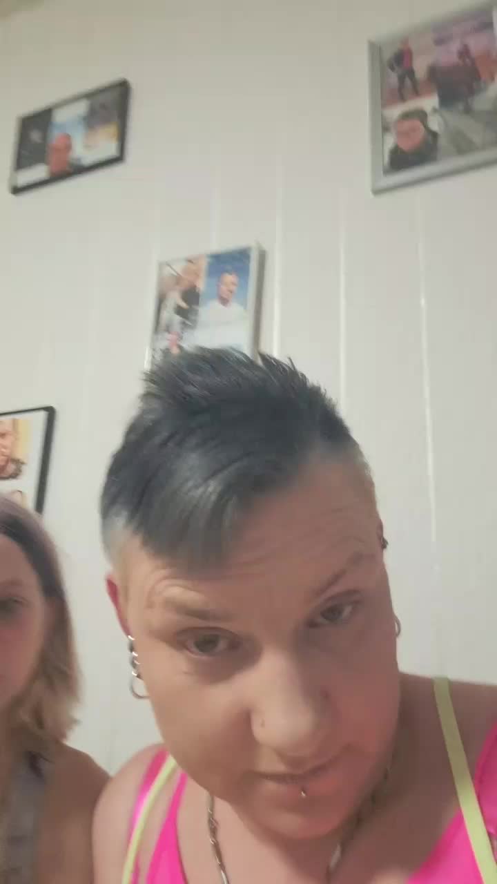 @gl&uuml;ckliche Mama 2023