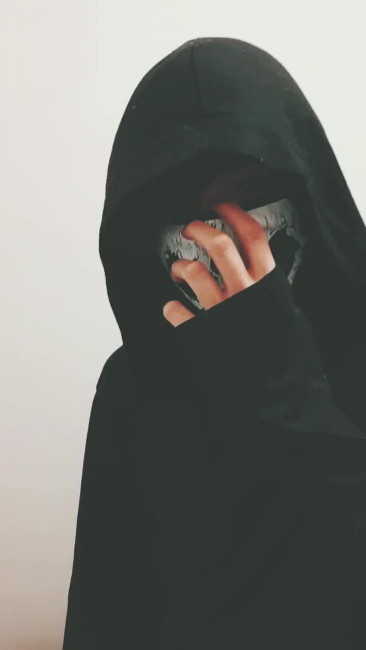 @UndeadCosplayer