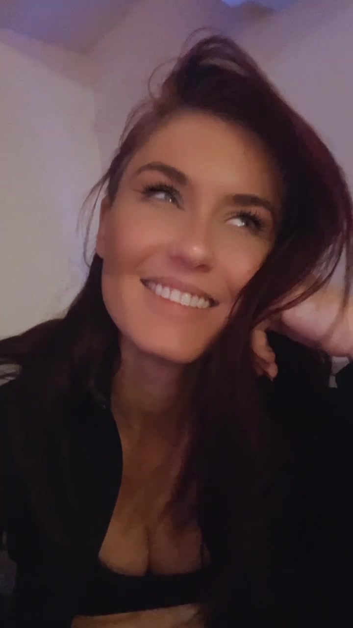 @Q