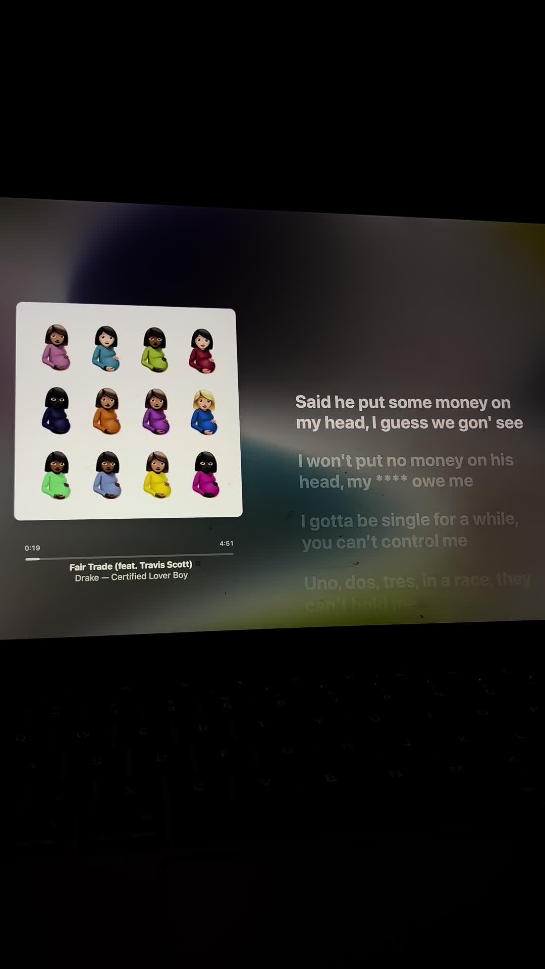 @🎧