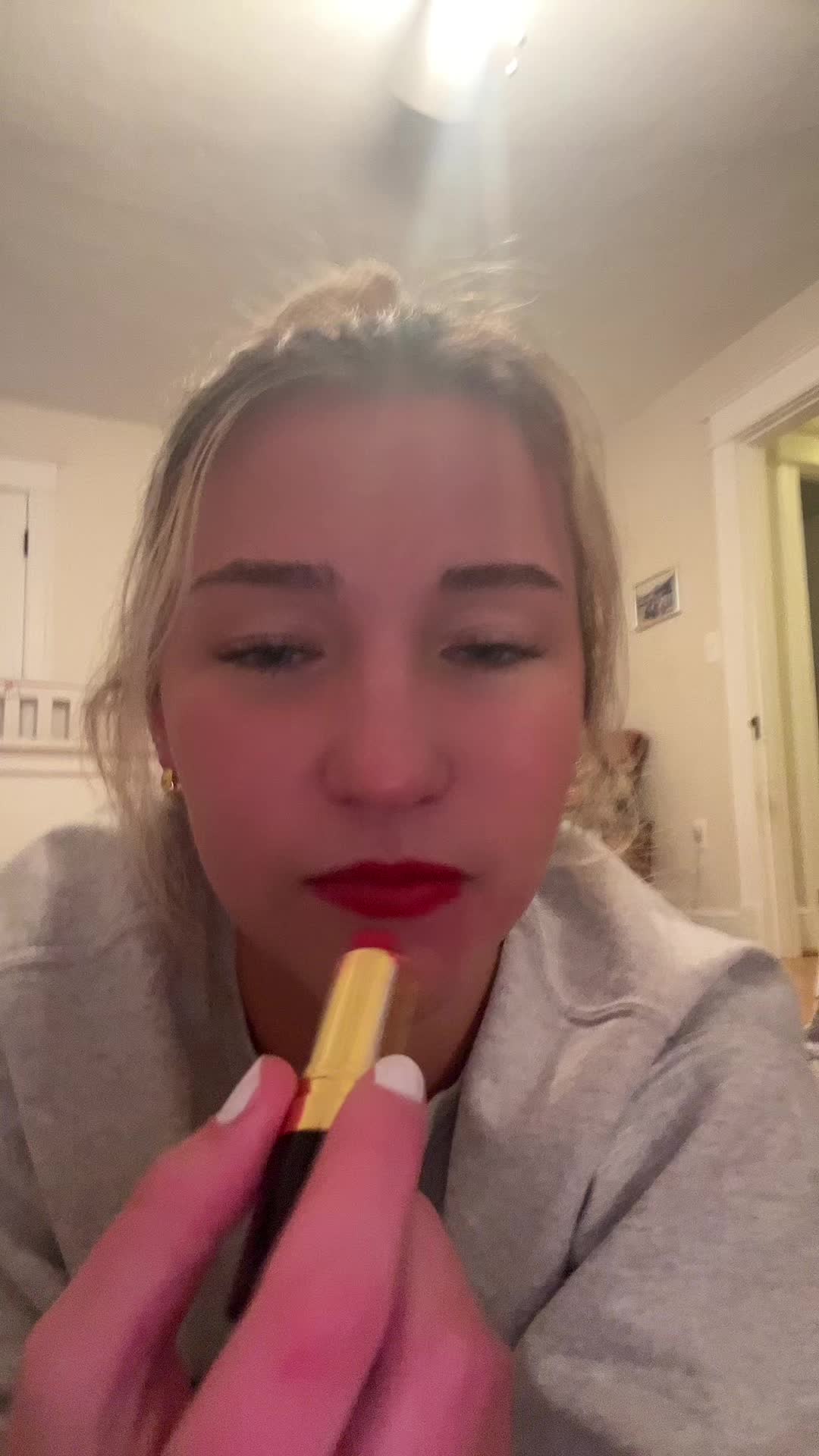 @bfhsjajs