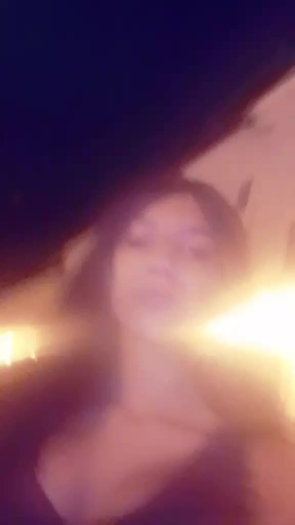 @Melcsy😈❤️